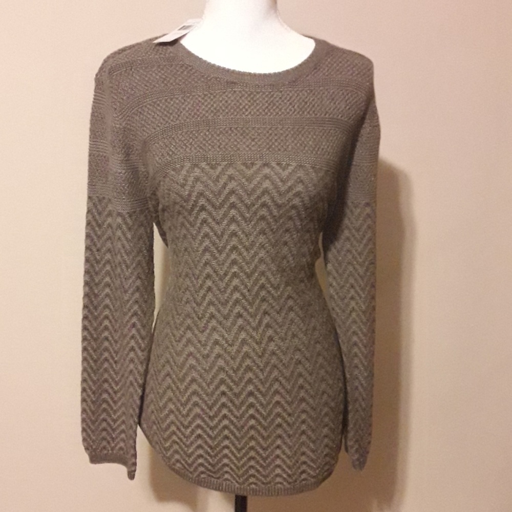 Eight eight eight sweater top